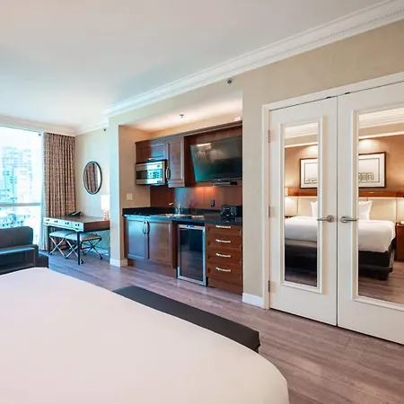 No Resort Fee Strip View Suite + Free Valet + Pool Las Vegas Exterior photo