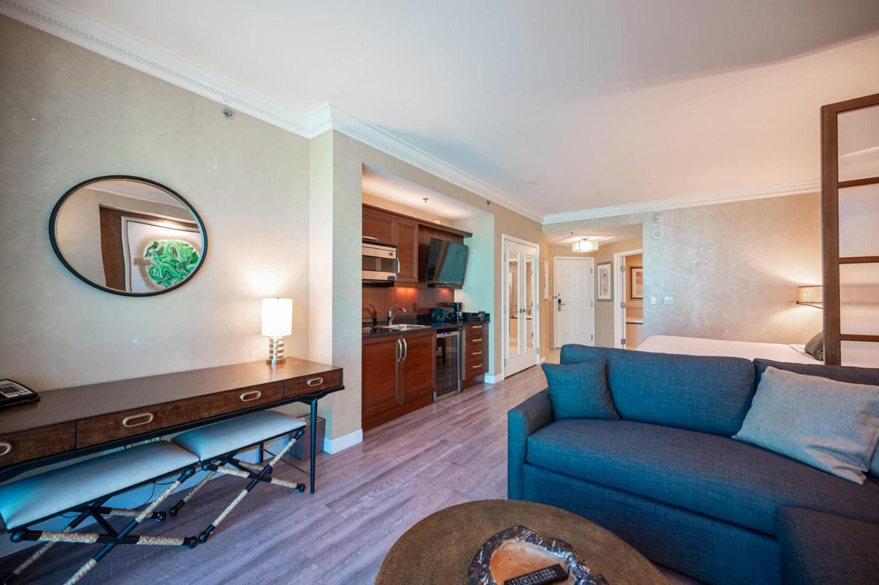 No Fee Strip View + Free Valet + Pool Holiday home *