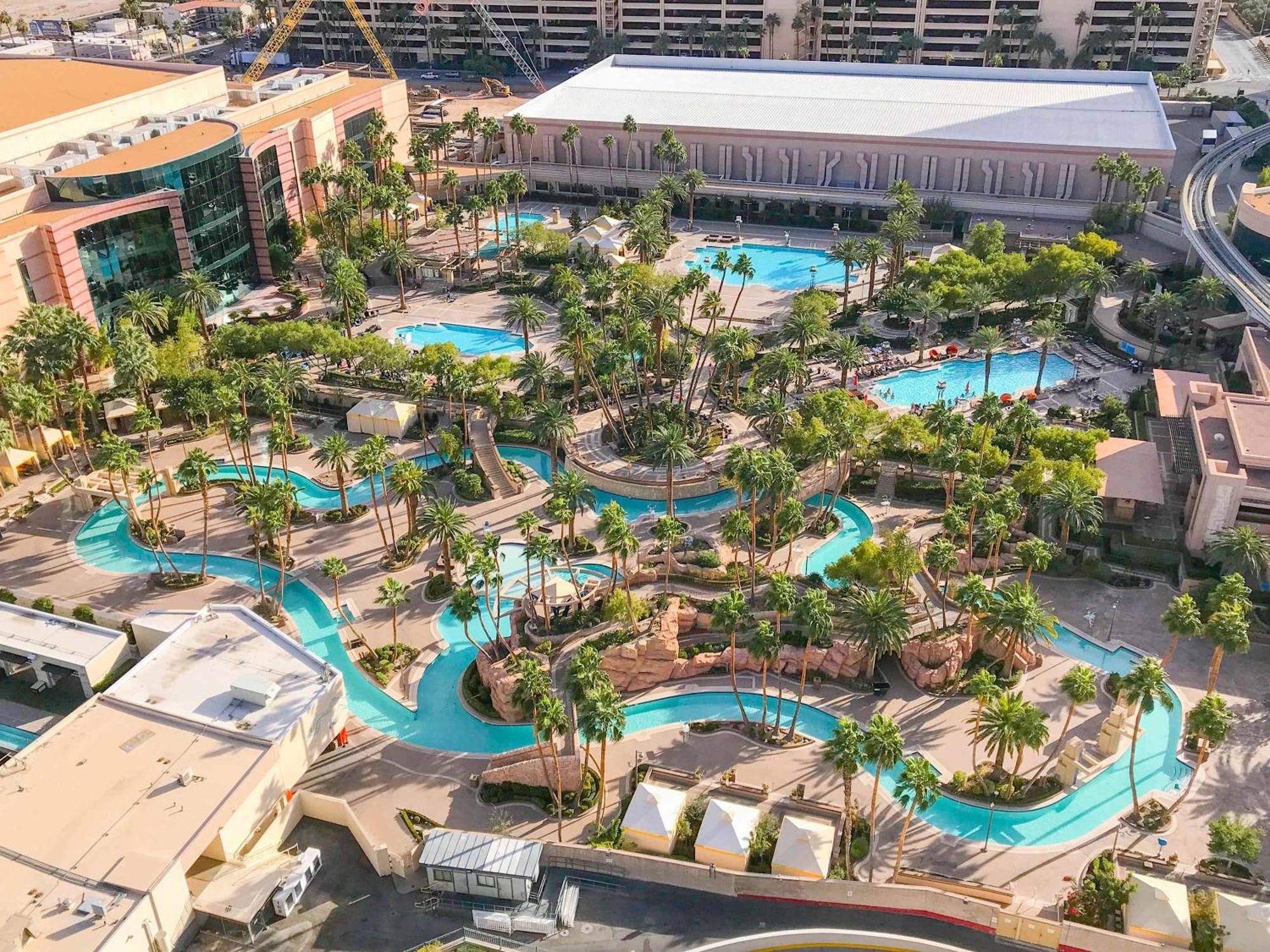 Holiday home No Fee Strip View + Free Valet + Pool Las Vegas